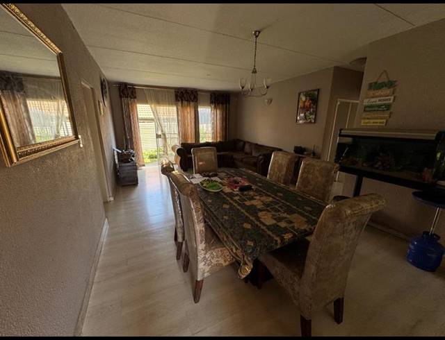 4 BEDROOM TOWNHOUSE FOR SALE IN TERENURE